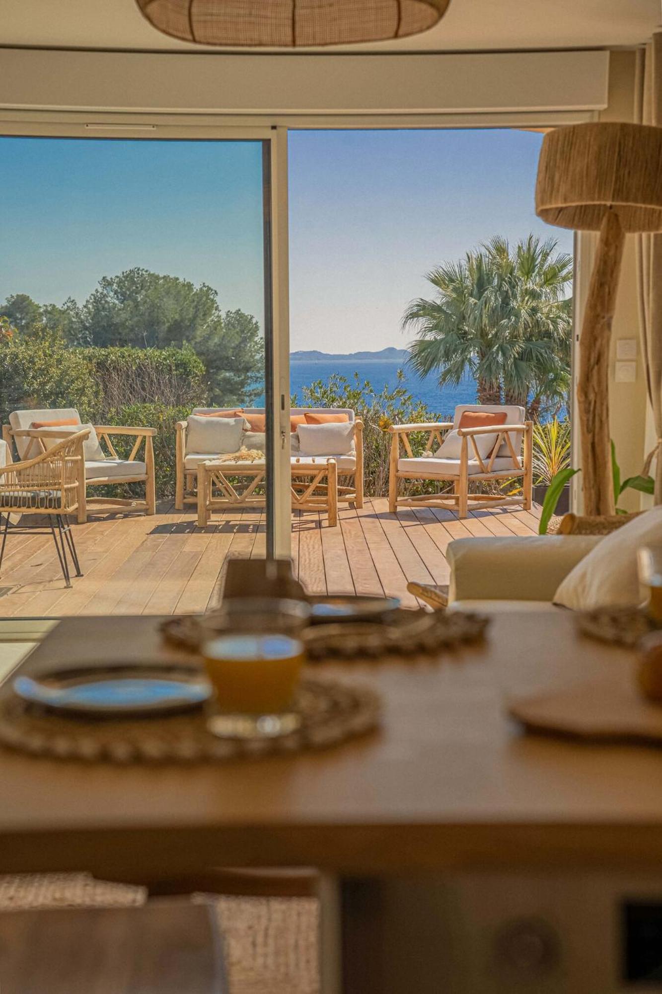 Logement Vue Mer Splendide - Situe A 50 Metres Du Bord De Mer Et 2 Minutes Des Plages - Bandolina Εξωτερικό φωτογραφία
